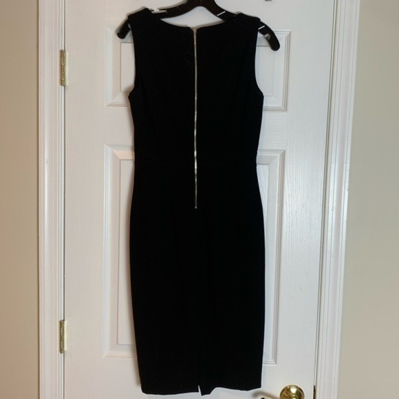 Body Perfecting Black V-Neck Seamed Sheath Dress - Picture 4 of 5